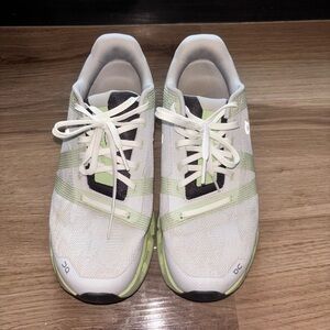 Women’s On Running Shoes